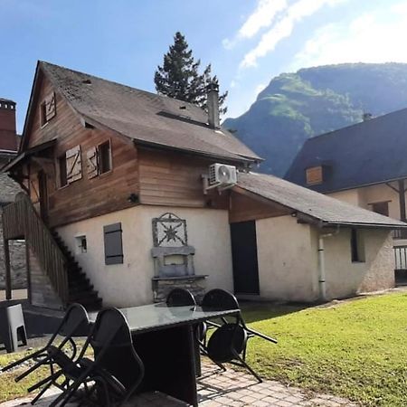 Appartement Cocoon Avec Jardin Et Vue Montagne Laruns Bagian luar foto