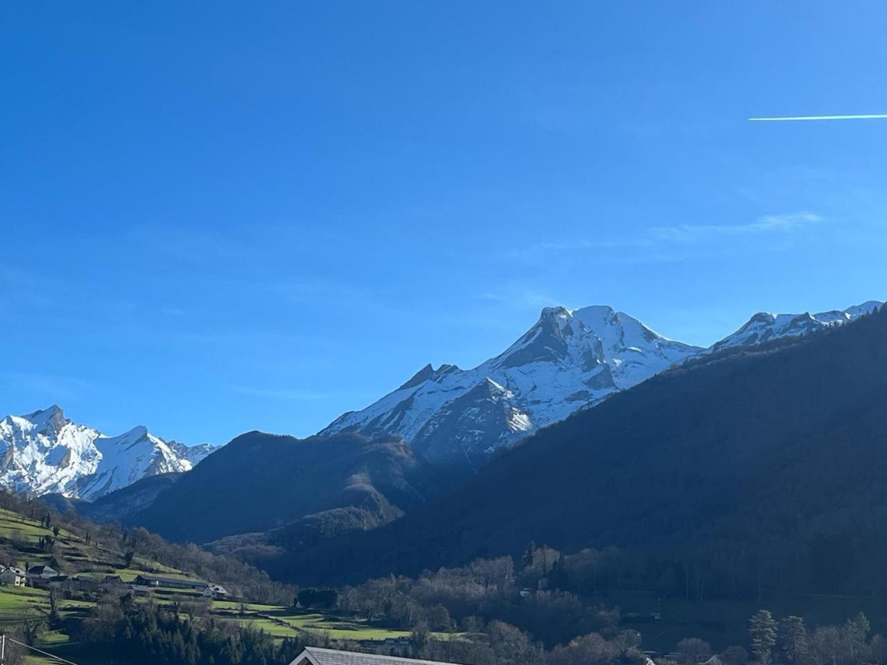 Appartement Cocoon Avec Jardin Et Vue Montagne Laruns Bagian luar foto
