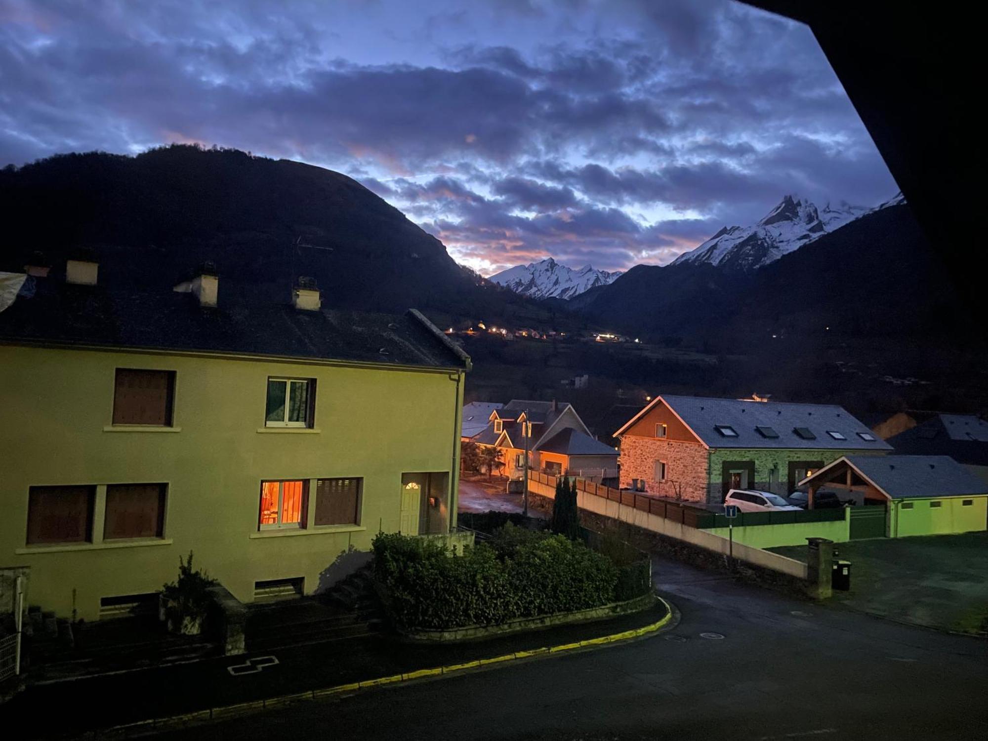 Appartement Cocoon Avec Jardin Et Vue Montagne Laruns Bagian luar foto