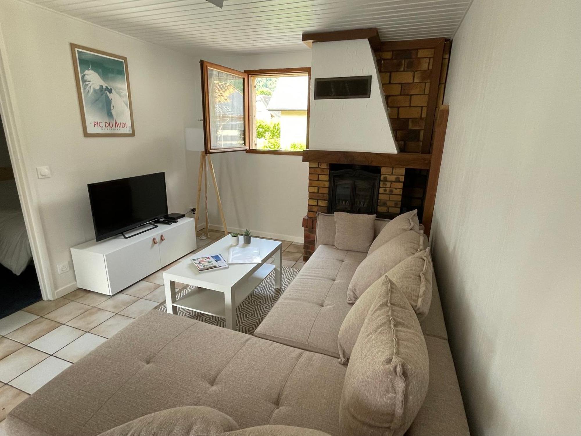 Appartement Cocoon Avec Jardin Et Vue Montagne Laruns Bagian luar foto